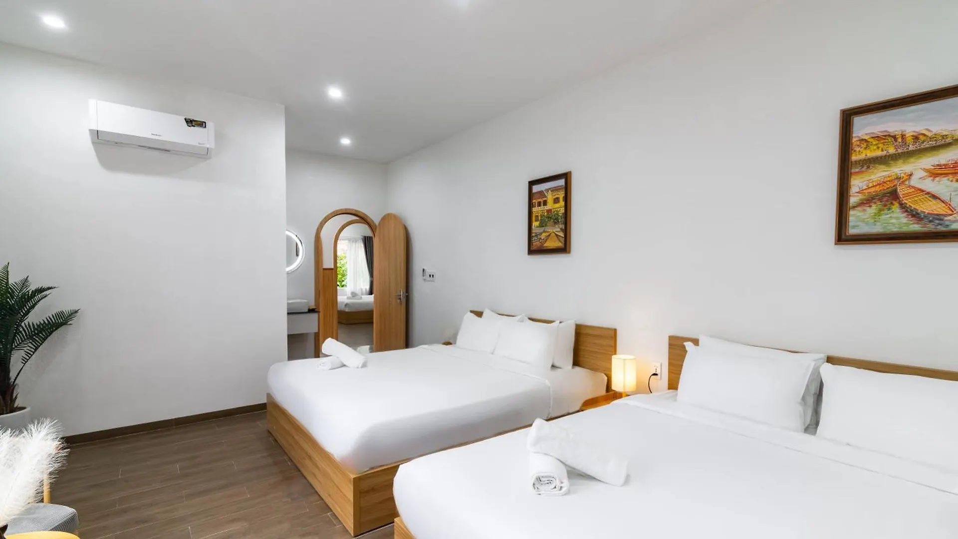 The Querencia Tranquila 400M Mykhe Beach Da Nang Villa