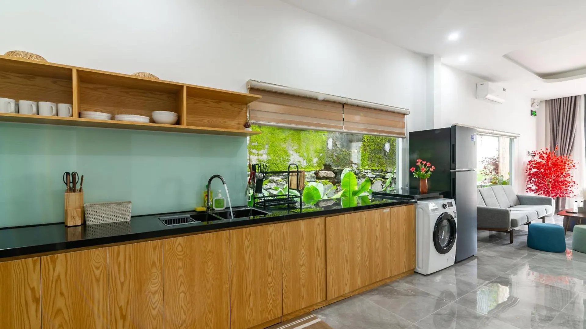 The Querencia Tranquila 400M Mykhe Beach Da Nang Villa