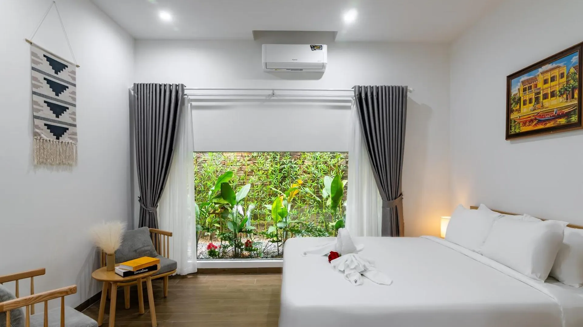 The Querencia Tranquila 400M Mykhe Beach Da Nang Vietnam