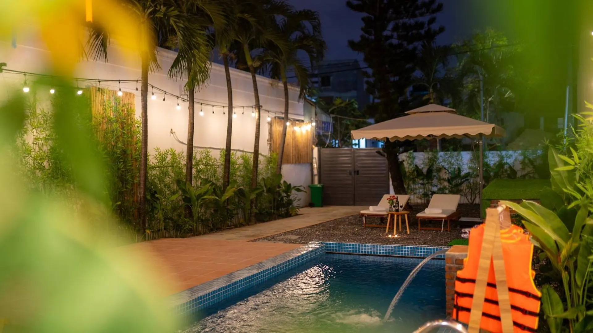 The Querencia Tranquila 400M Mykhe Beach Da Nang